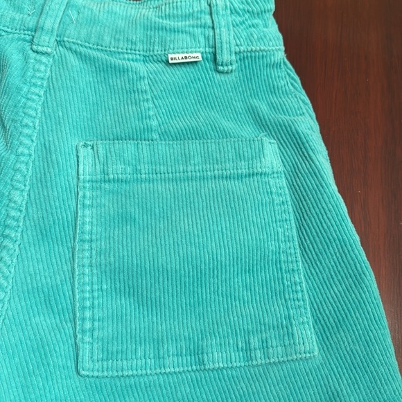 Seagram Green Billabong Corduroy Shorts. NWT. Size 24 - Picture 6 of 9